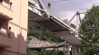 Genova crollo ponte Morandi dentro la zona rossa [upl. by Llebiram]