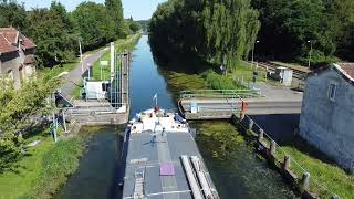 De Traveler op Canal champagne et bourgogne Bayard [upl. by Entsirhc382]