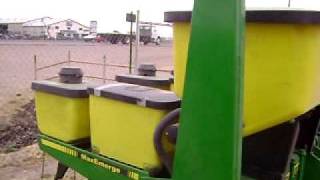 Sembradora John Deere 7300 de 4 Surcos 7600 Dlls pne7900 [upl. by Ryhpez]