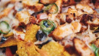 RECETTE MAILLARD  Nachos suprêmes au poulet BBQ [upl. by Akcebar]