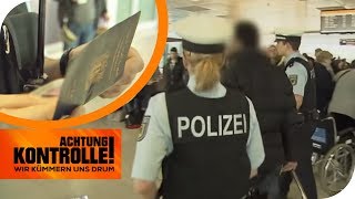 Gefälschter Pass Polizei nimmt Mann am Flughafen fest  Achtung Kontrolle  kabel eins [upl. by Dibb]