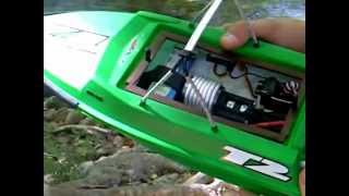 KMB Jet drive NQD jet sprint hull BL4024 2400kv River climbing [upl. by Thorlie]