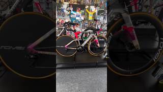 Specialized Shiv TT Edition 50th [upl. by Fidellas]