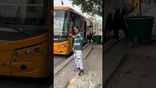 Safar Ke Liye Kon Sa Wahan Best Hai 🤔 minivlog vlog bus metro travel ￼ [upl. by Mello310]