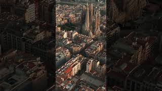 Sagrada Familia a vista de pájaro Vídeo de drones en 4k [upl. by Jangro]