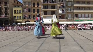 Gaiteros de Estella Despedida de los gigantes de Estella 2024 Vals Alkaburua [upl. by Aibsel]