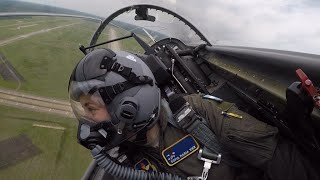 Primera piloto de un avión de combate en Argentina Teniente Sofía Vier [upl. by Aneerahs601]