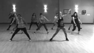 Zumba® quotLa Negra Tiene Tumbaoquot Salsa [upl. by Naves]