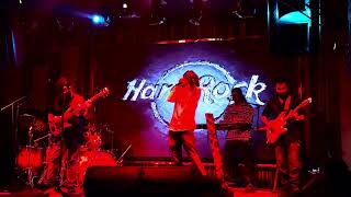 Telephone  Mohiner Ghoraguli  Pata Ar Moruddyan  Live In Concert  Hard Rock Cafe  Kolkata [upl. by Annahsirhc]