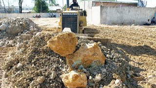 EP10Wow The Dozer demonstrates impressive capability in maneuvering large stones in deep water [upl. by Panter]