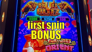 1st Spin Bonus BULL BLITZ Slot Machine  Fontainebleau Las Vegas slots [upl. by Aihtnys]