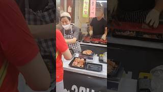 경동시장 유명 족발집 famous pigs foot and leg meat house at Kyungdong market 재래시장 koreamarket [upl. by Akirahs842]