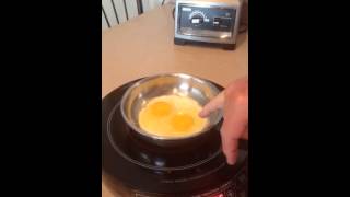 How to Fry Perfect Eggs on an Induction Cooker [upl. by Einatirb]