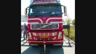 Volvo lastbiler Roger and over sangen [upl. by Htinek]