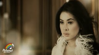 Syahrini  Sesuatu Official Music Video [upl. by Ynalem]