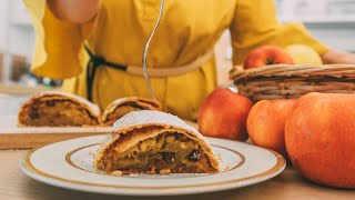 STRUDEL DI MELE CLASSICO La vera ricetta antica e originale veloce SENZA PASTA SFOGLIA e FROLLA [upl. by Aicined]