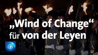 quotWind of Changequot beim Großen Zapfenstreich für Ursula von der Leyen [upl. by Strepphon]