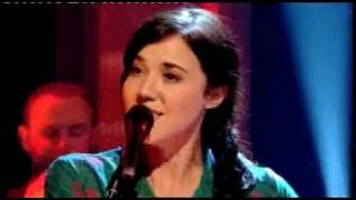 Lisa Hannigan  quotI Dont Knowquot  Jools Holland [upl. by Brady520]