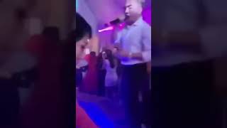 Huhu 😂😂bồn phun nước như vậy cũng leo lên nhảy 🕺té Xong kiện do đâu mà ra [upl. by Adnolohs]