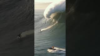 Lucas Chumbo redefinindo o impossível em Nazaré gigantesdenazaré [upl. by Leiva]