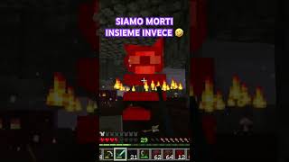 E quando pensi di avercela fatta 😱 emaraiderchannel minecraft minecraftshorts survival [upl. by Schoenberg]