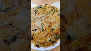 Vegetables Pancake Yachaejeon 야채전 food Lifestyle travel holiday koreancuisine vegetablespanca [upl. by Lhok]