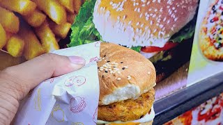 Unique 🍔 🍔 बर्गर  Macdonald amp Monginis से बेहतर in Taste amp Price  food youtubeshorts [upl. by Amaty855]