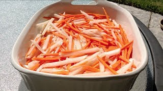 Pickled Carrots And DaikonHow To Make Pickled Carrots Daikon And CucumberBanh Mi Ga Banh Mi Thit [upl. by Troy]