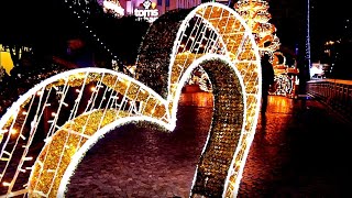 Christmas In Las Vegas 2020  Park MGM amp New York New York Resorts [upl. by Eiblehs]