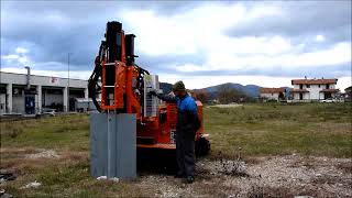 PAUSELLI Pile driver machine mod 900 Installation of pile for acoustic panels [upl. by Lahcar]