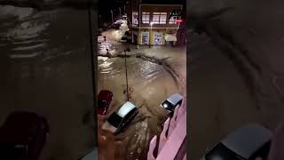 Video captures Valencia floods engulfing Paiporta on day one valencia flood flooding paiporta [upl. by Daley]