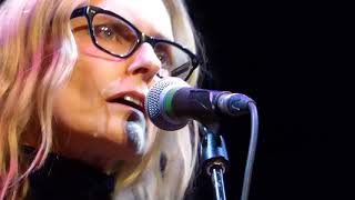 Aimee Mann  Wise Up  London Palladium  261017 [upl. by Humphrey895]