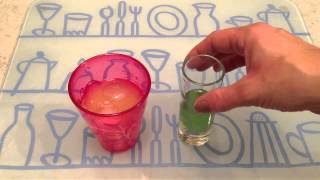 faire un cocktail Kiwini  Recette cocktail au Kiwi [upl. by Ramedlab]