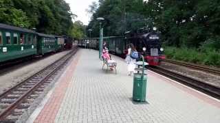 Zugkreuzung Bahnhof Binz  Rügensche Bäderbahn [upl. by Eppes]