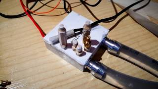 Peltier thermoelectric cooler test timelapse  TEC112706 [upl. by Yenar]