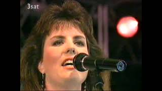 Holly Dunn  Live 1991  Interview  quotCountry Night Gstaadquot Switzerland 3Sat TV [upl. by Dambro873]