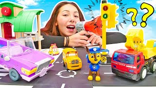 Paw Patrol Spielzeug Video für Kinder Chase und seine Spielzeugautos [upl. by Adnoryt]