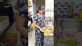 Minivlog514🤗 chicken gravy 😋  Dec 9 shorts dinner vlog minivlog home diml tamil food [upl. by Ennayd877]