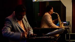 Tum kya jano and samundar mein nahake cover Played by Irshad saxophonist and Dipak percussionist [upl. by Triley]