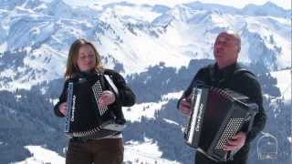 Accordéon et tyrolienne au Snowpark des Gets [upl. by Phillada]