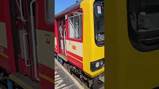 KWVR Diesel Train Approaching Keighley Station 4k [upl. by Teak110]