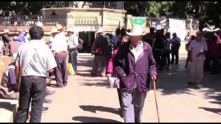 Profesores de Ocotlán toman palacio de gobierno y calles del centro histórico [upl. by Reyotal574]