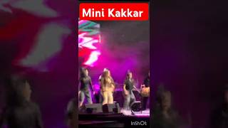 Mini Kakkar oonchi hai building song concert trending [upl. by Yecniuq560]