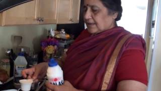 Idly Milagai Podi  Easy recipe  Gita Iyer [upl. by Enylecoj575]