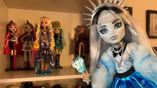 PURGING MY RAINBOW HIGH COLLECTION again TO MAKE A G3 SHELF  Lizzie is bored vlog [upl. by Juli]