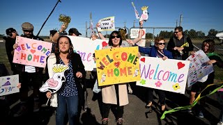 Biloela welcomes Nadesalingam family home [upl. by Aufa]