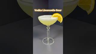 Vodka Limoncello Sour 🍹the most sour cocktail I’ve ever made Recipe in the comments 👇cocktails [upl. by Ordnasil]