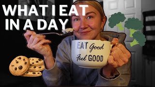 WHAT I EAT IN A DAY  Triathlete Food Shop amp FDOE [upl. by Zetana]