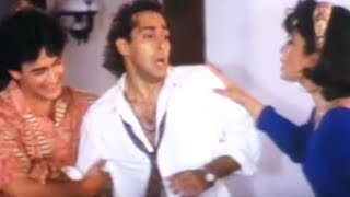 Salman Khan Unable To speak His Heart Out To Raveena Tandon  Andaz Apna Apna  Comedy Scene 1523 [upl. by Llerrac699]