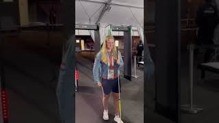 De STRUGGLE 😂 als je GOUD wint 🥇 teamnl paralympics paris2024 medal gold detector [upl. by Roseline514]